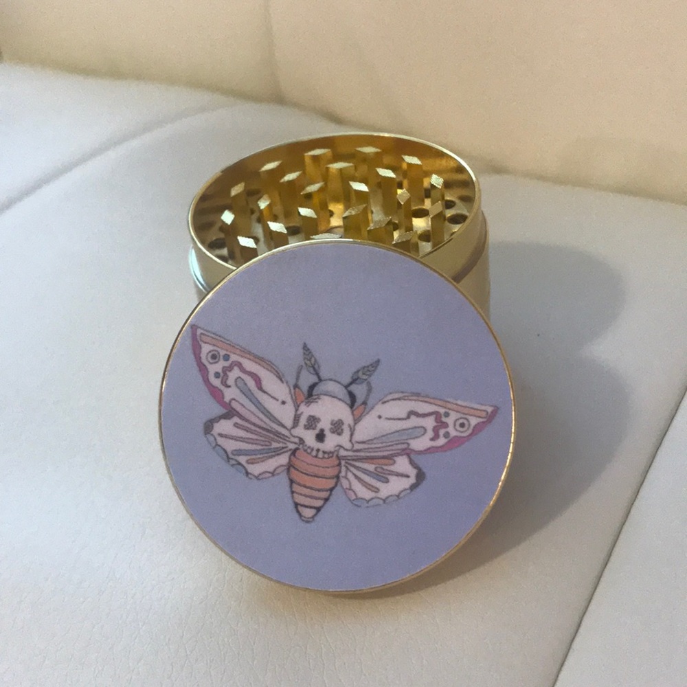 Moth Herb Grinder 🍀
